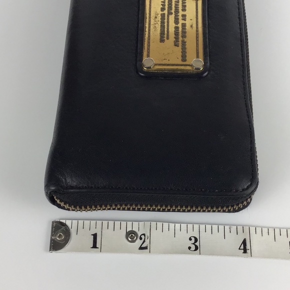 Marc By Marc Jacobs Wallet - Picture 9 of 16